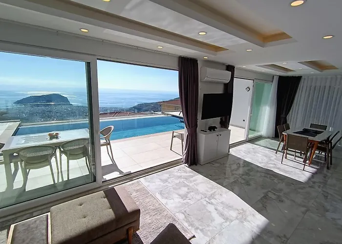 Charming With A Pool Дом отдыха *