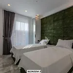 Σπίτι διακοπών Charming With A Pool