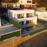 Charming With A Pool Σπίτι διακοπών *