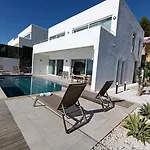 Feriehus Charming With A Pool *