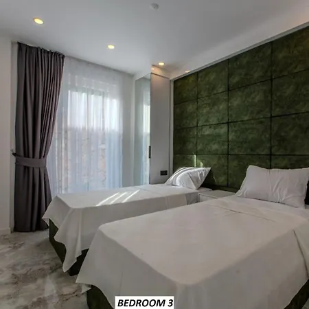Будинок відпочинку Charming With A Pool