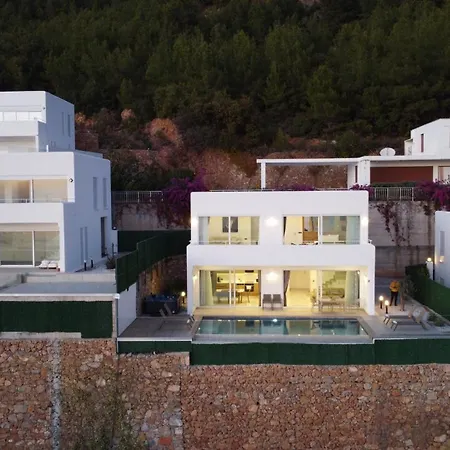 Charming With A Pool Casa vacanze *