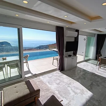 Charming With A Pool Дом отдыха *