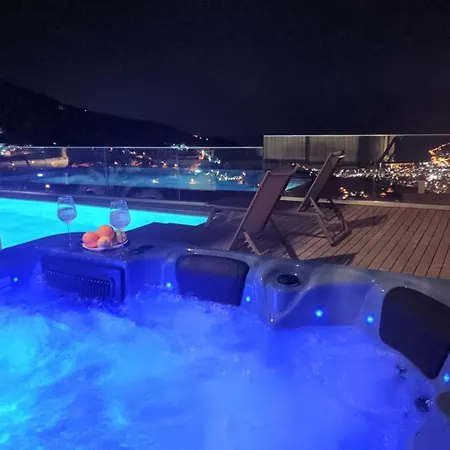 Charming With A Pool * אלאניה