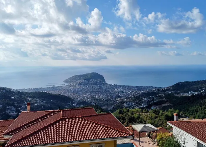 Nyaraló Charming With A Pool Alanya