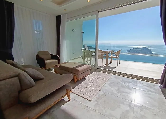 Nyaraló Charming With A Pool Alanya