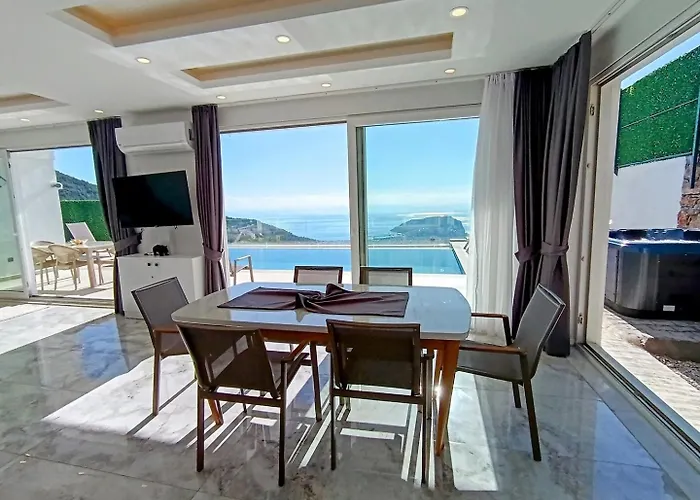 Charming With A Pool *