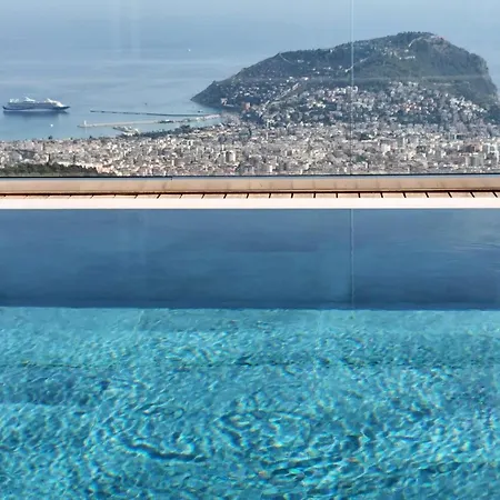 Будинок відпочинку Charming With A Pool Аланія