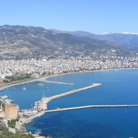 Будинок відпочинку Charming With A Pool Аланія