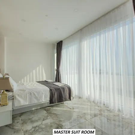 Будинок відпочинку Charming With A Pool *