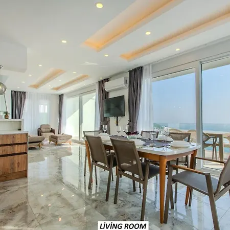 Charming With A Pool Аланія