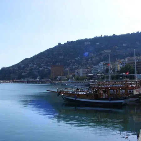 Charming With A Pool Будинок відпочинку